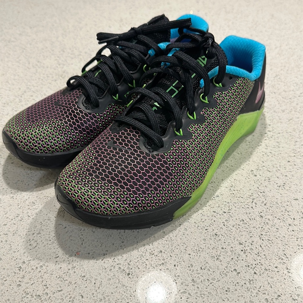 Nike Metcon training shoe with heel insert sz 8.5